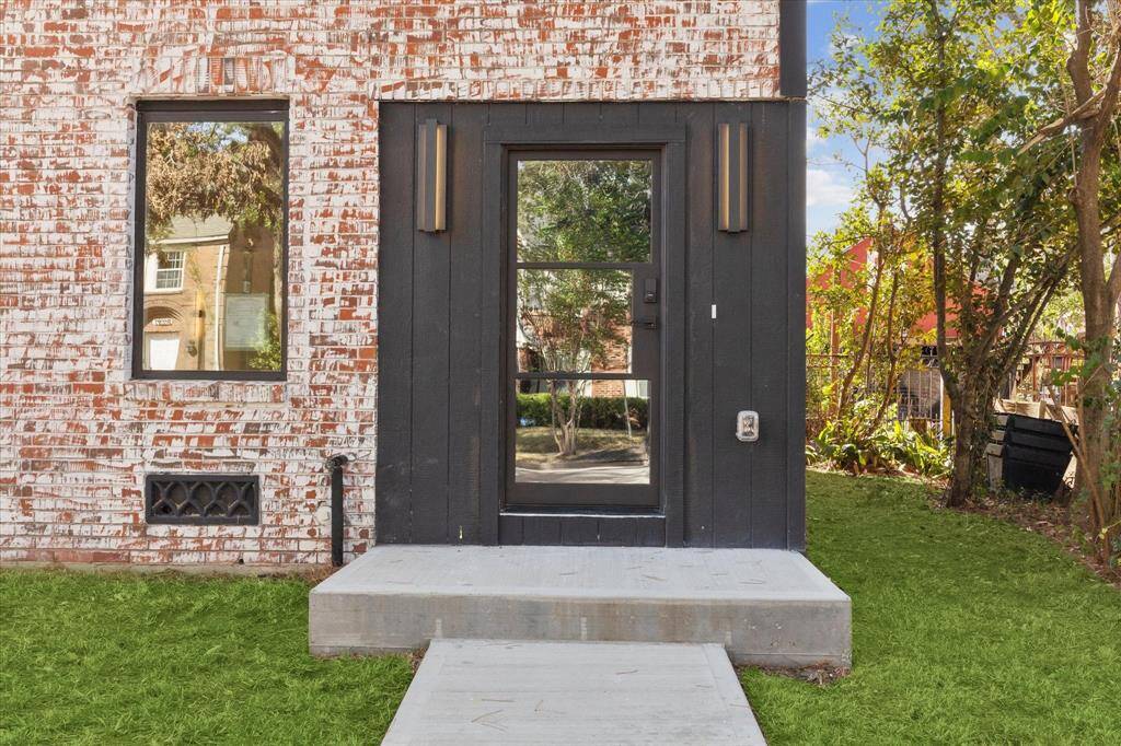 Every detail of this home was lovingly and meticulously designed to play harmonious notes of design.