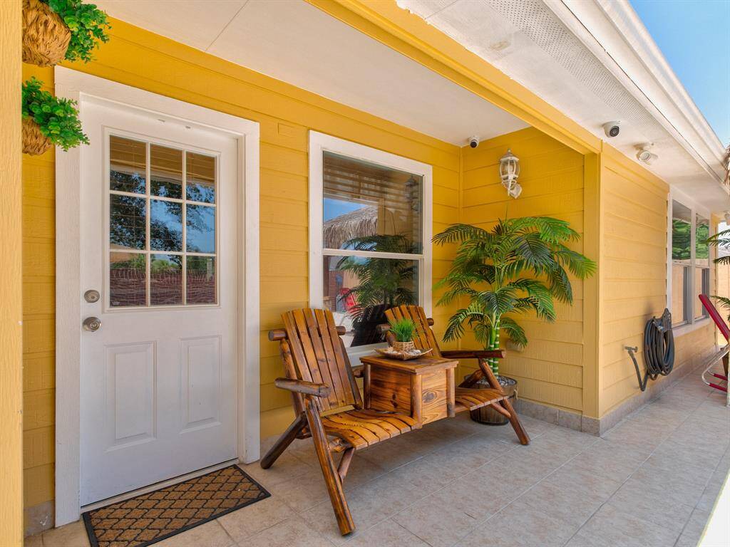 Patio Door leading to inside the house
