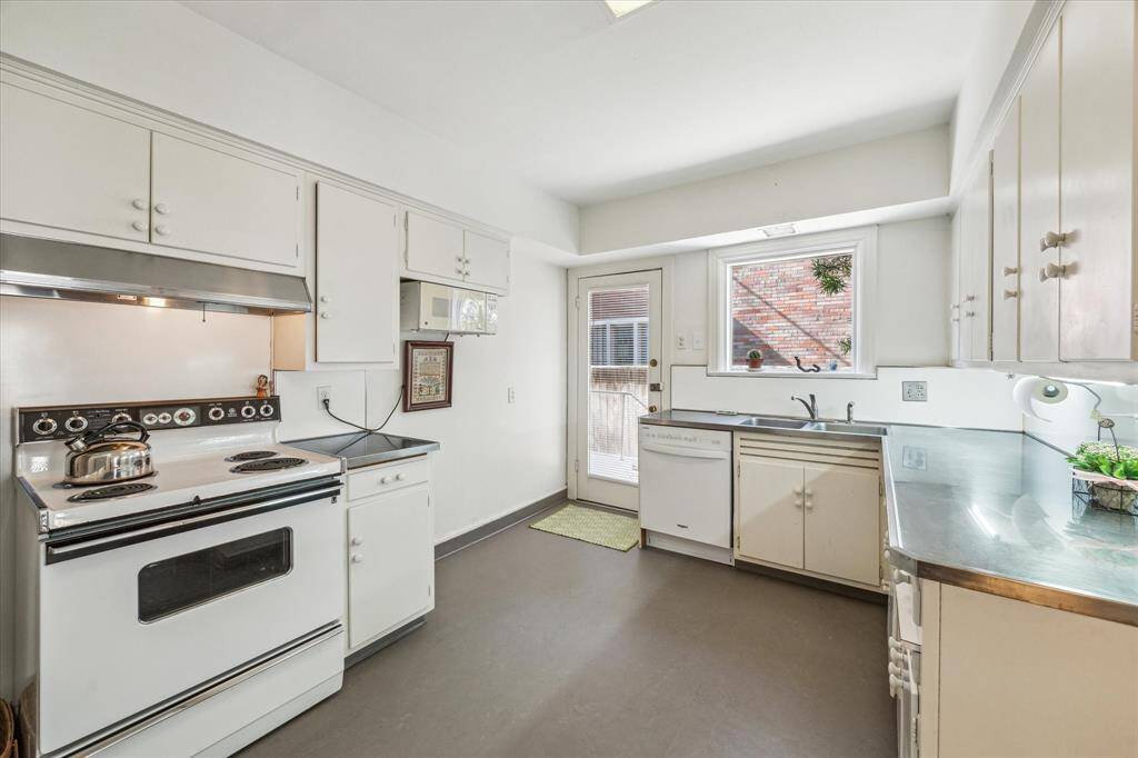 First floor Kitchen.
