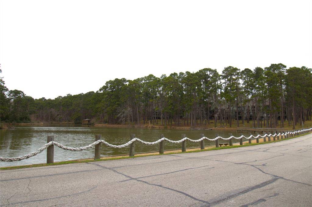 Spacious pier perfect for fishing enthusiasts.