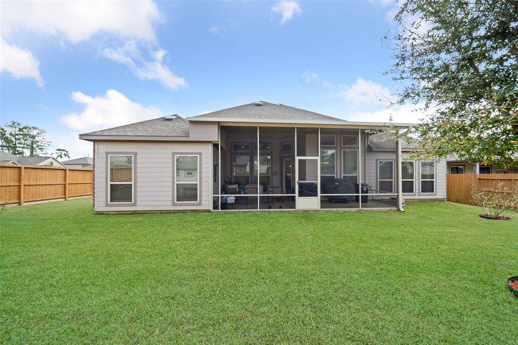 Huge back yard on this oversized corner lot