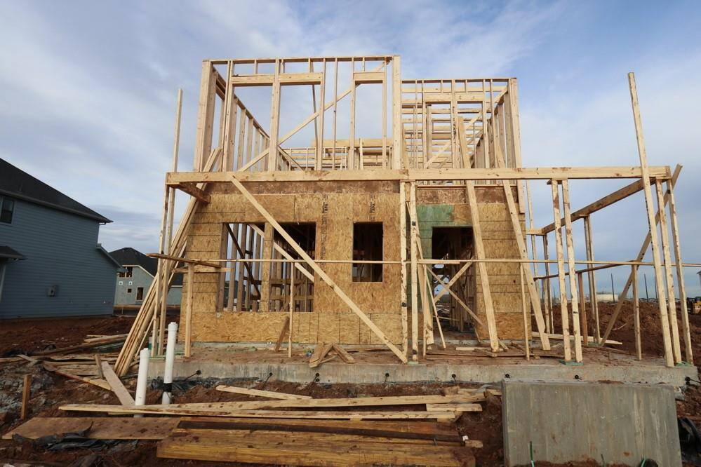 Let us show you how our advanced framing techniques have stood the test of time and allow more insulation for a quieter and more energy efficient home.
