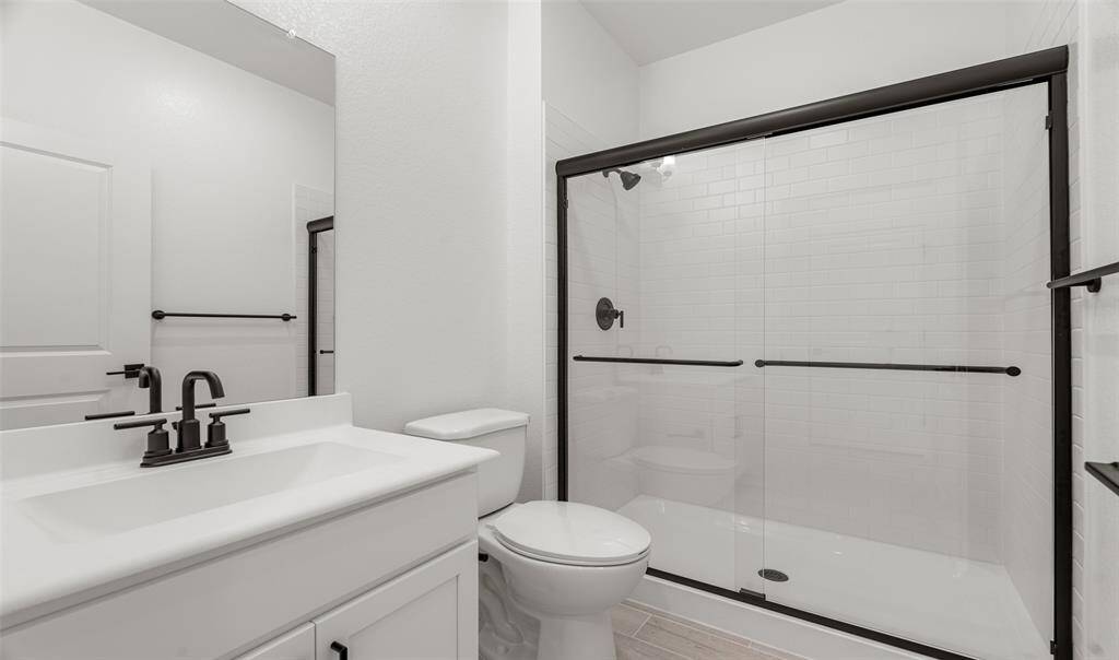 Extra Suite Plus bathroom (*Photo not of actual home and used for illustration purposes only.)