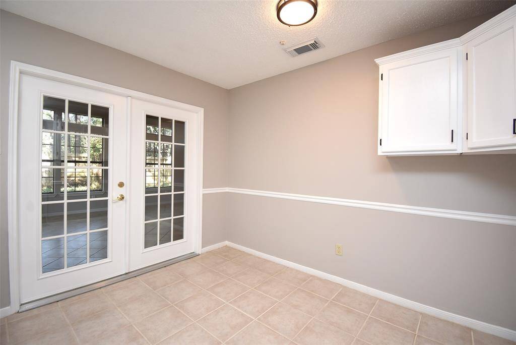 Breakfast Room