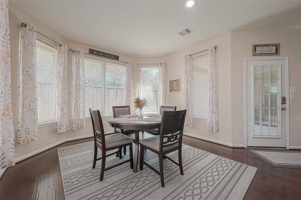 Breakfast Area 1