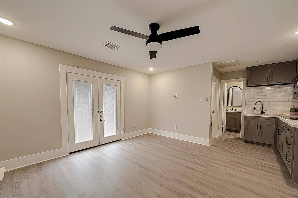 1 BEDROOM 1 BATH GARAGE APARTMENT