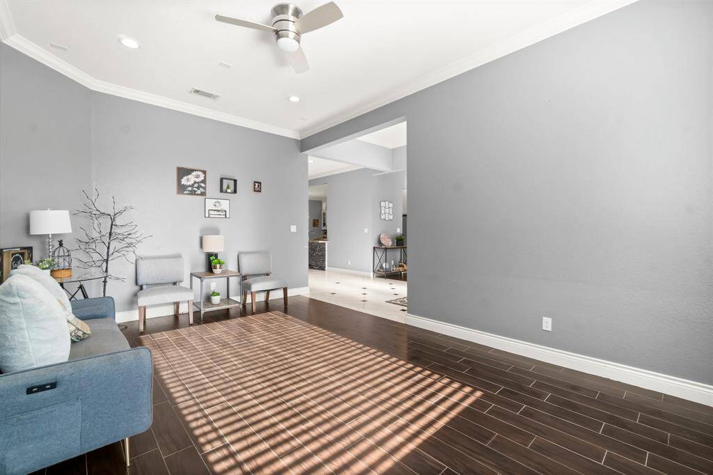 MUD ROOM/OFFICE SPACE