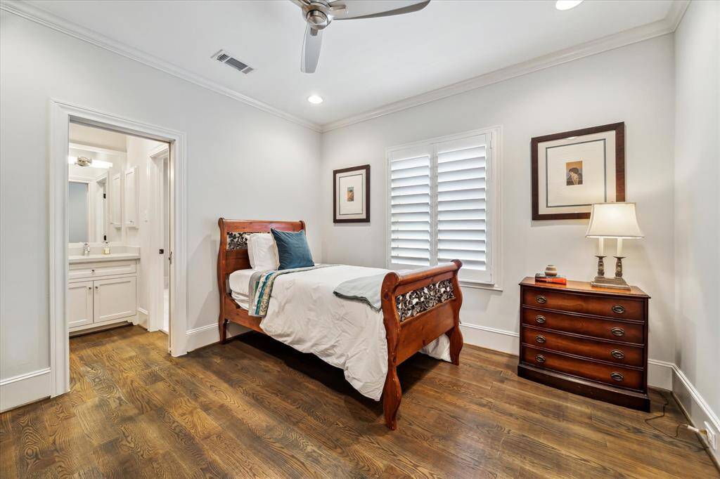 Secondary Bedroom with Jack and Jill bath.