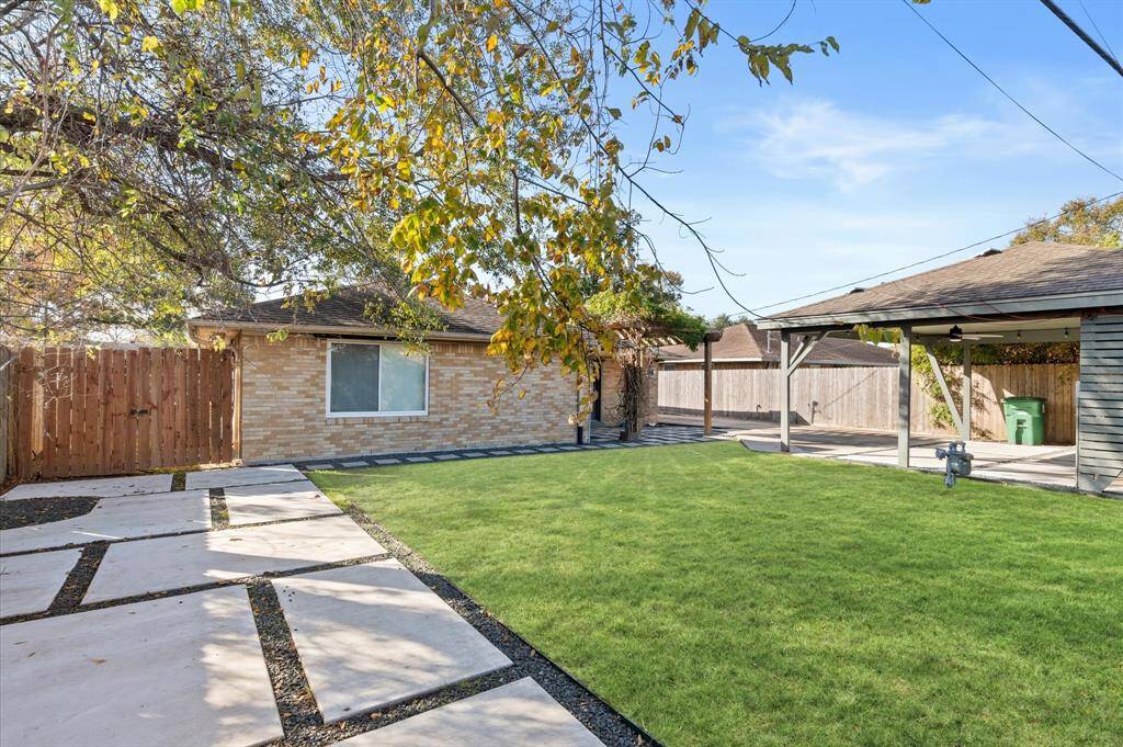 Situated on a 7,168 sf lot, there is plenty of front and back yard space, with no back neighbors. Hardscaping installed in the backyard to maximize usability.
