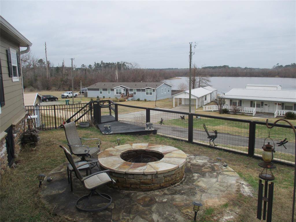 Large firepit forr neighborhood gatherings