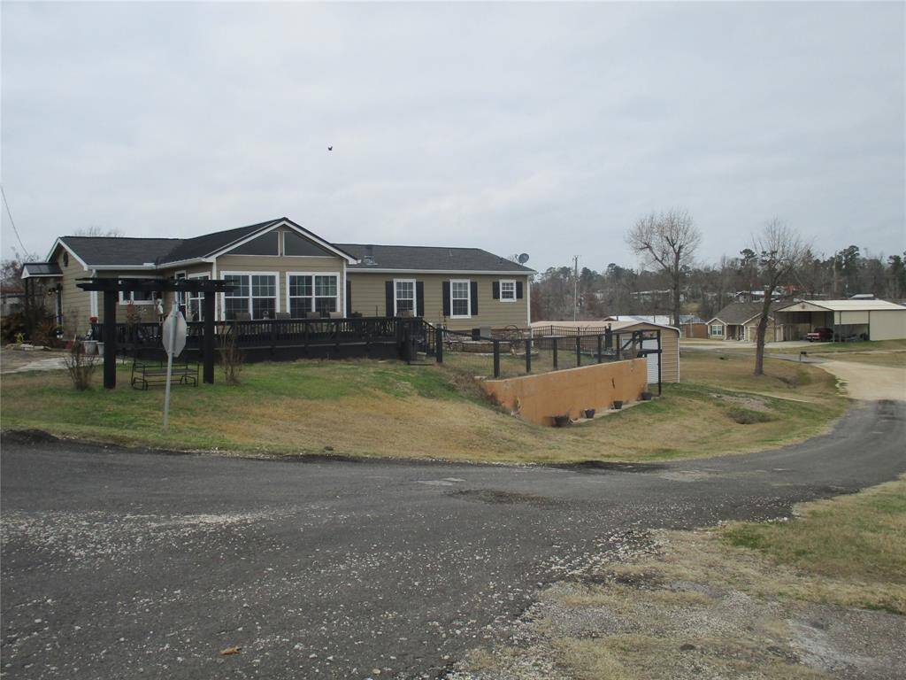 Property on 2 corner lots