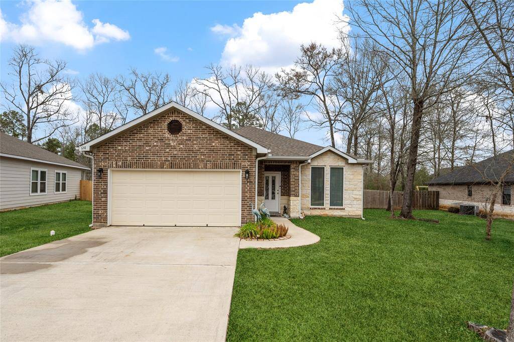 Open concept-Living room, Dining, Kitchen