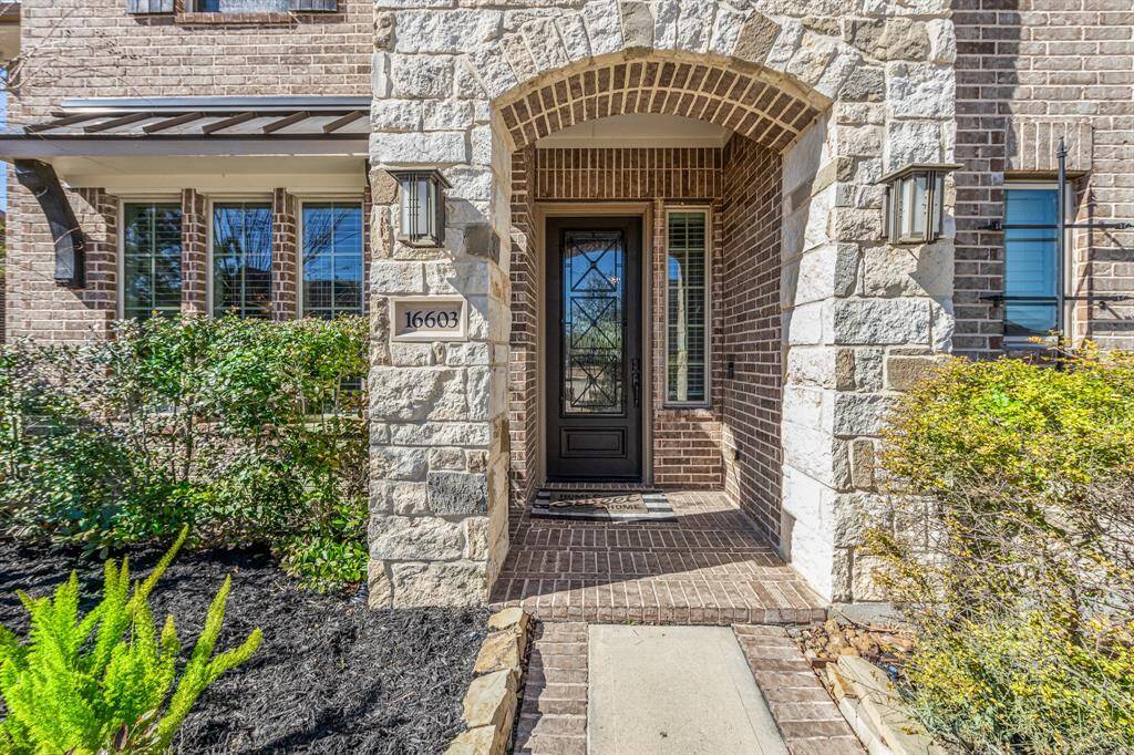 Beautiful stone entry as you walk up to home.