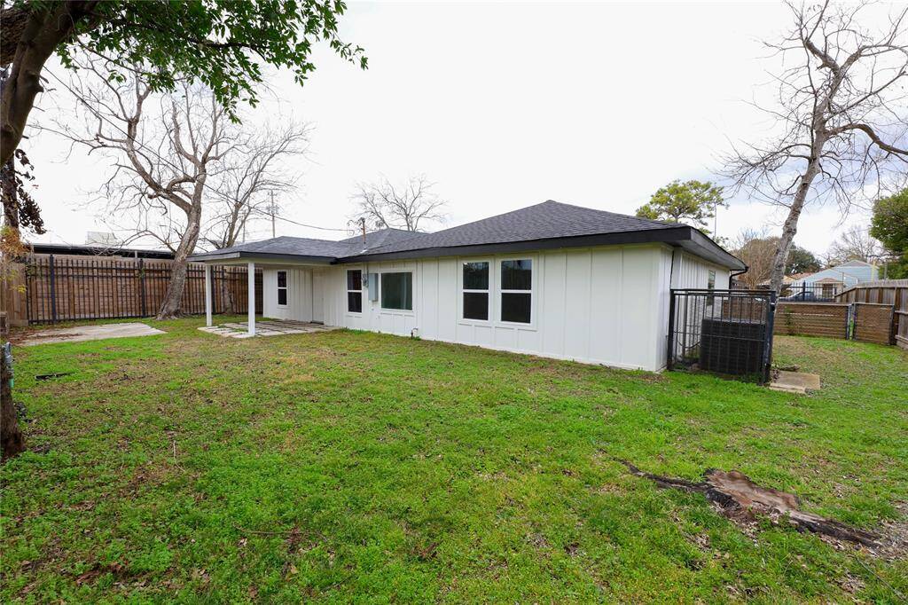 Large back yard w/ wide side yard!