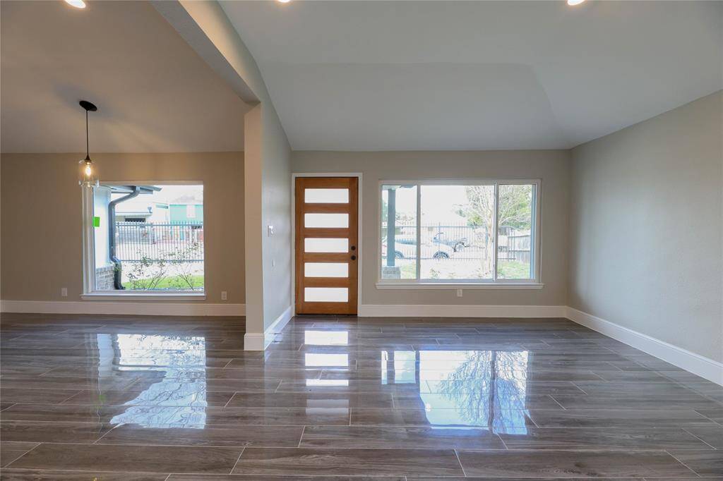 Beautiful large windows let in natural light. Very open floor plan which is great for hosting!
