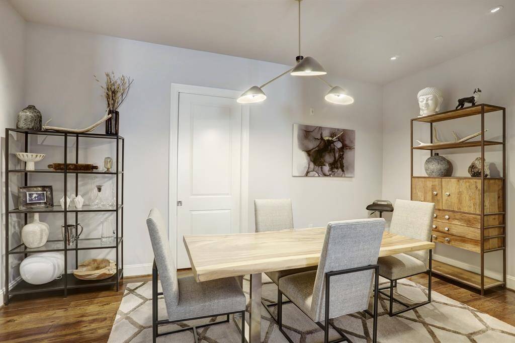 Flex space with a closet that could be converted into a bedroom - currently being used as a dining room.