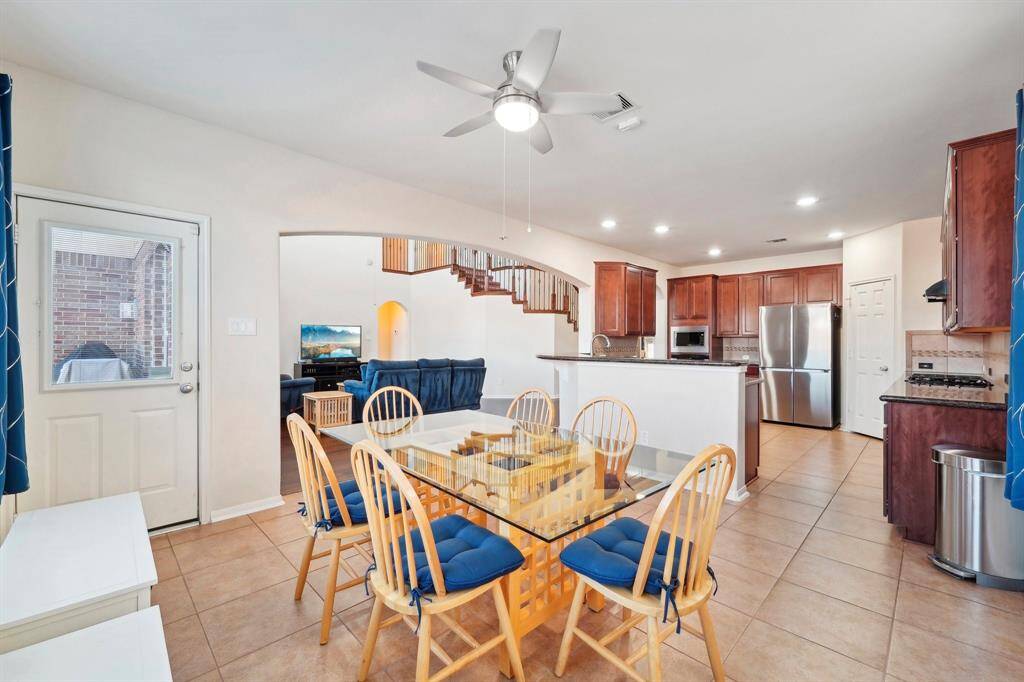 This Breakfast Nook is a great place for casual dining.