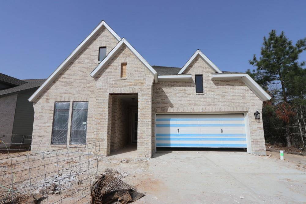 Welcome to The Azalea by David Weekley Homes. **HOME ESTIMATED TO BE COMPLETE APRIL 2025**
