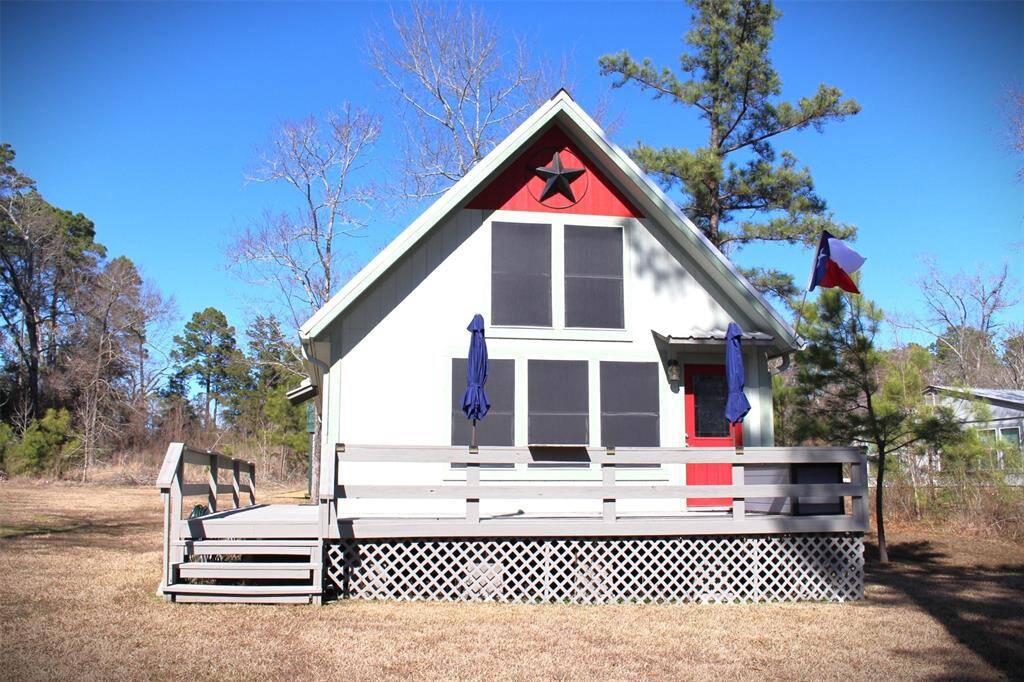 Welcome to "A"mazing Lake Retreat. 283 Lakeshore Drive, Graplenad Texas 75844