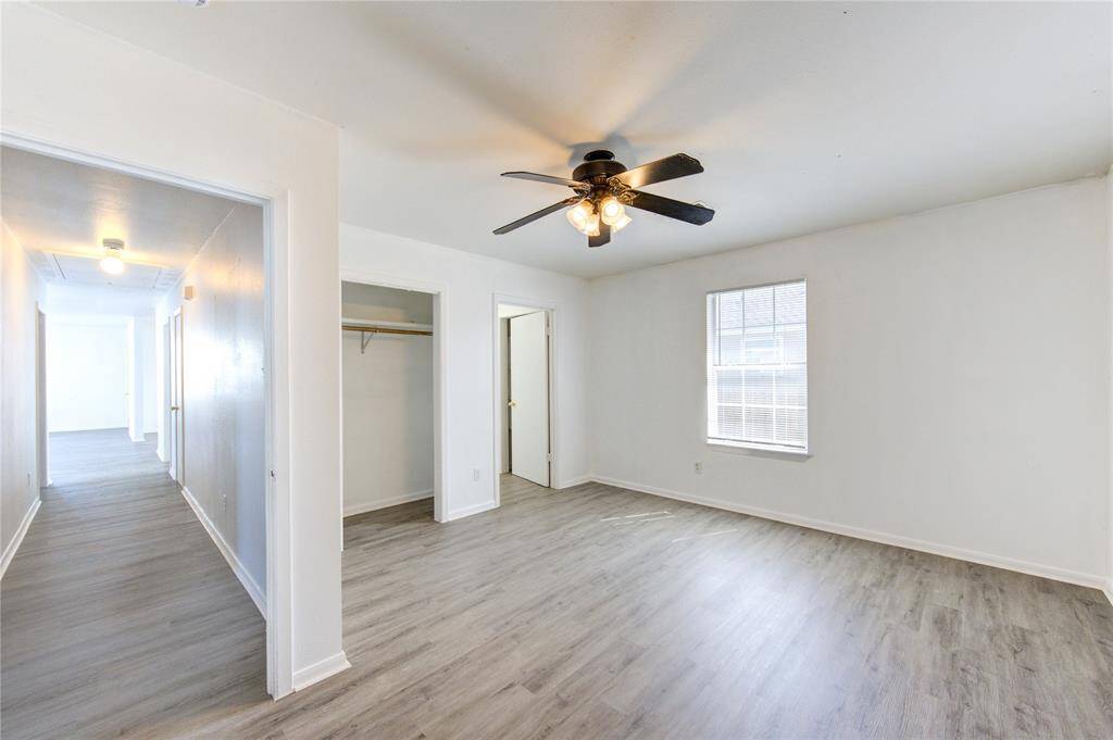 Large primary bedroom