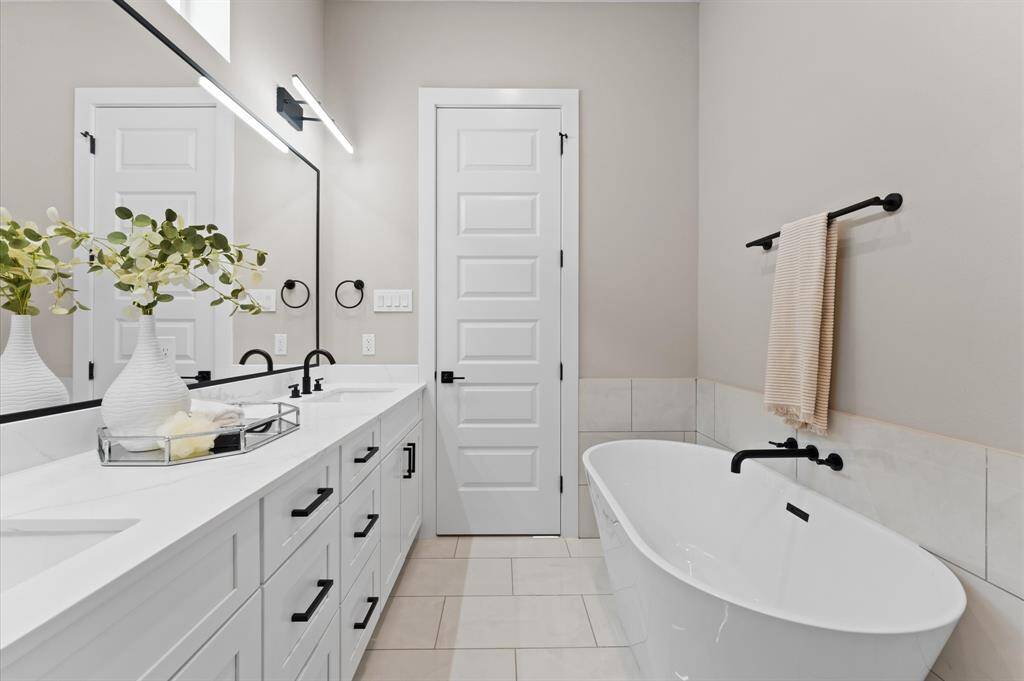 Primary tub