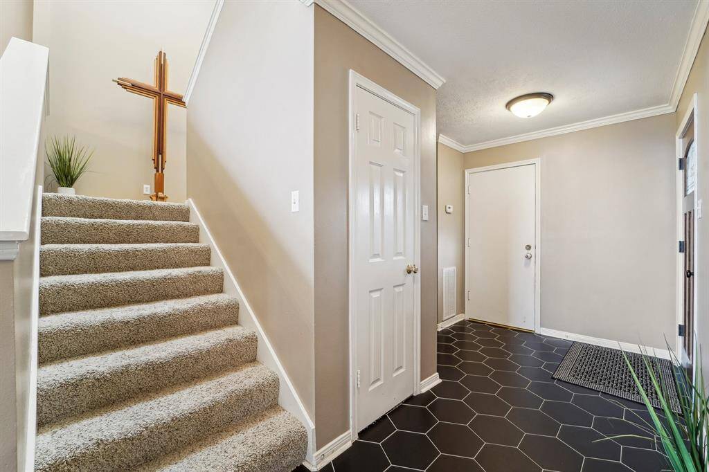 Entry way