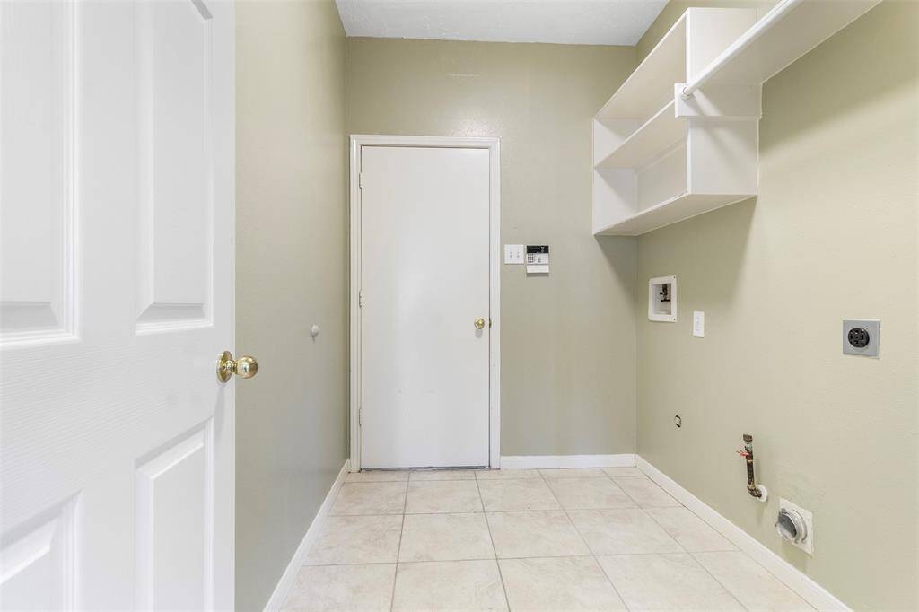 Laundry room located in the first floor