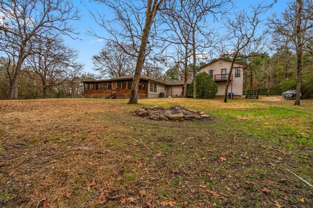 Lots of room for the kids to run in the backyard