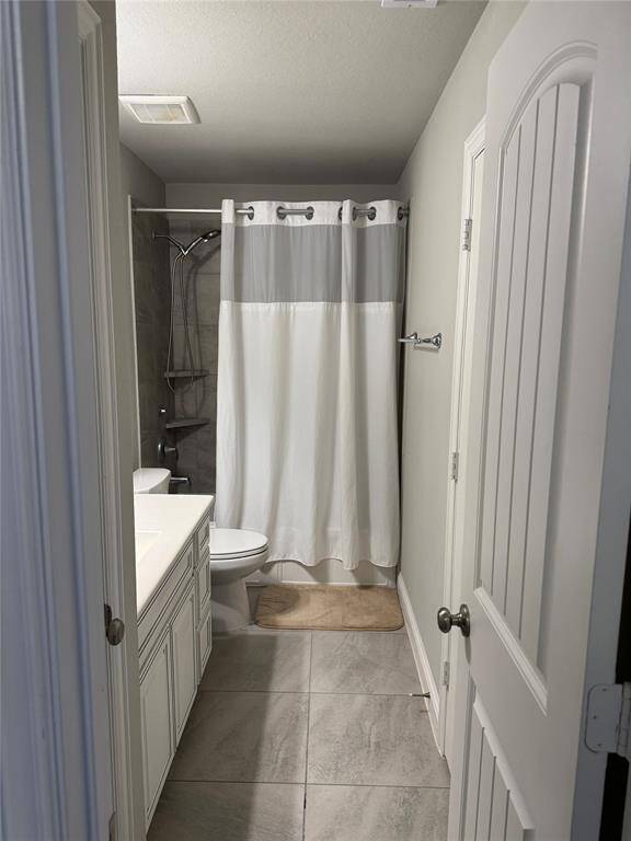 bath in 5 bedroom suite upstairs