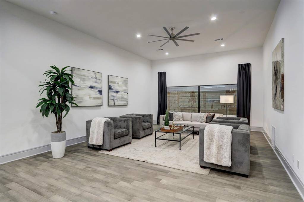 Many ways to create this living room. Put your personal touch.