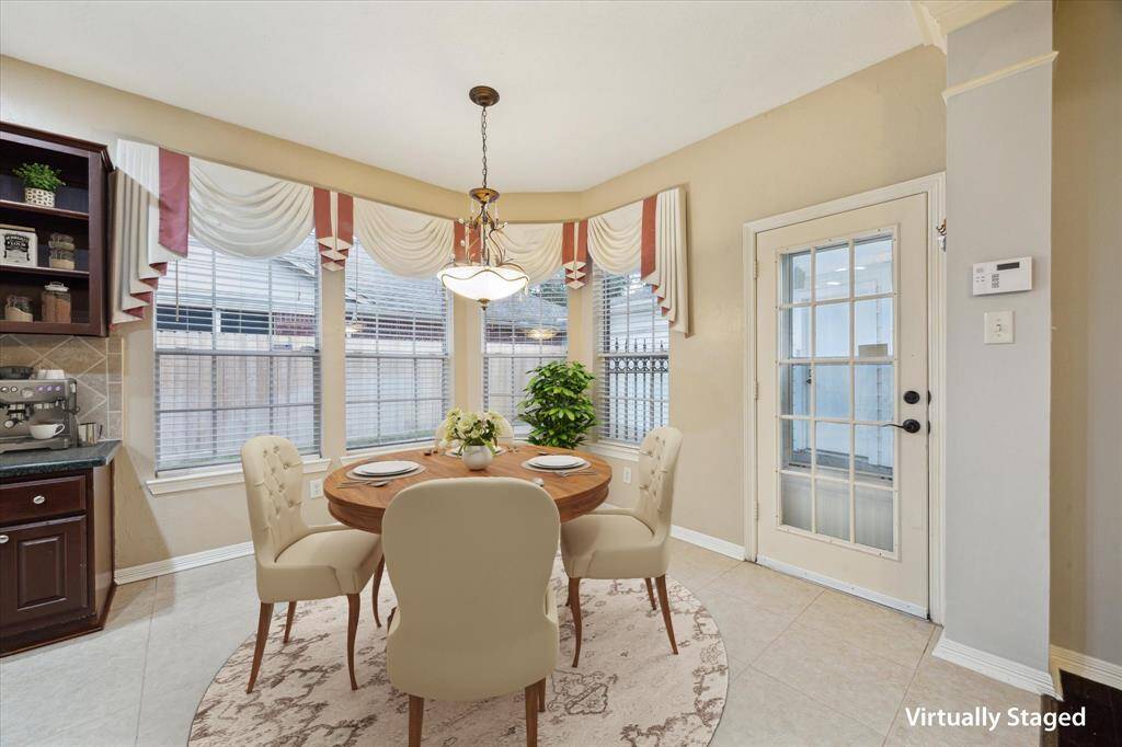 Breakfast Nook.