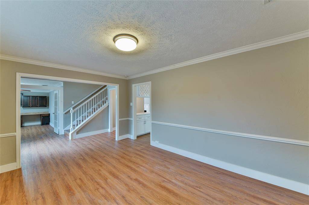 Formal dining room