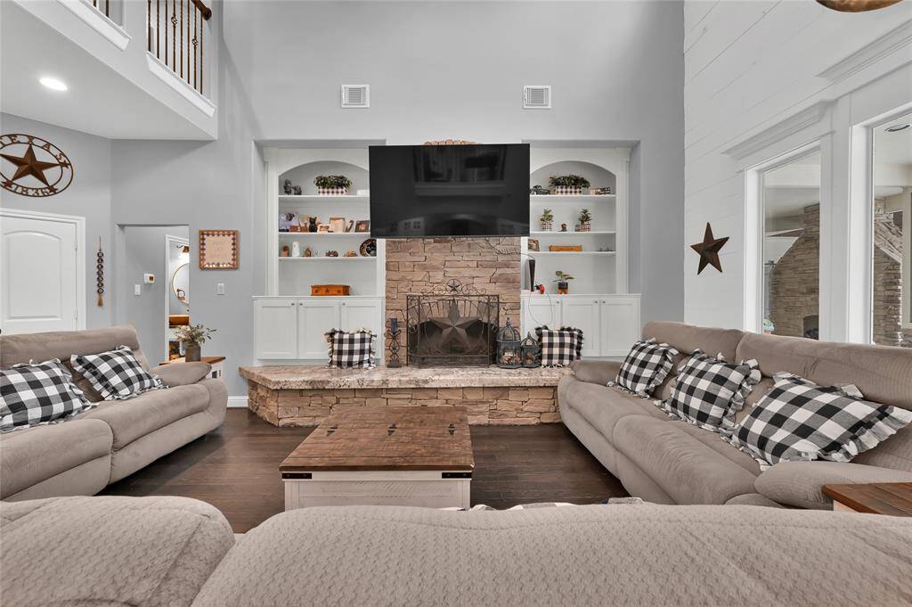 Oversized granite hearth w/ fireplace