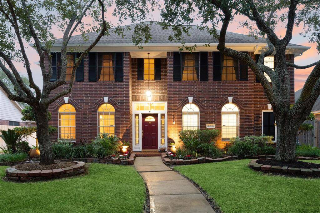 Welcome home to 13535 Scenic Glade Dr.