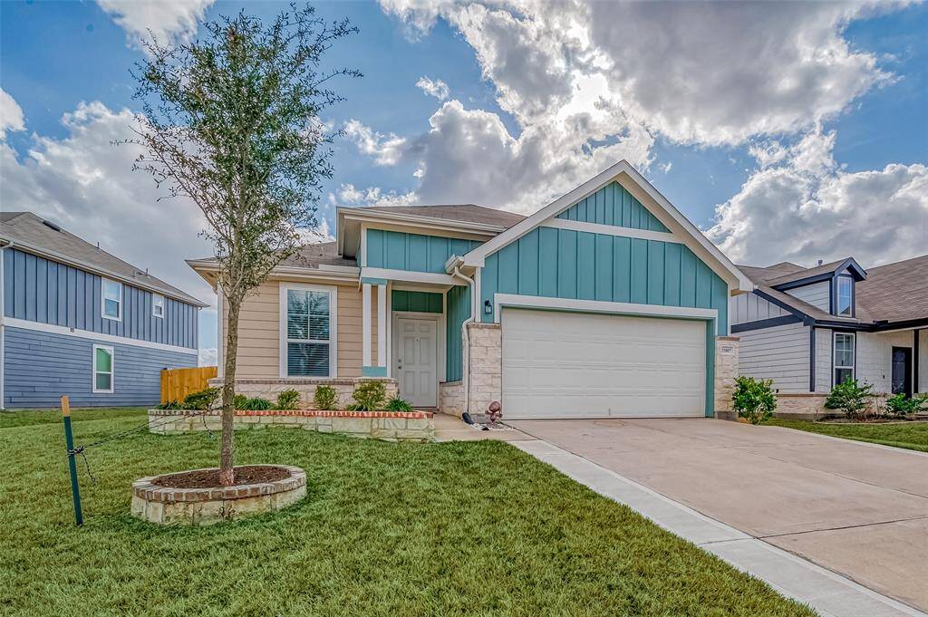 A lovely view of the front of the home.