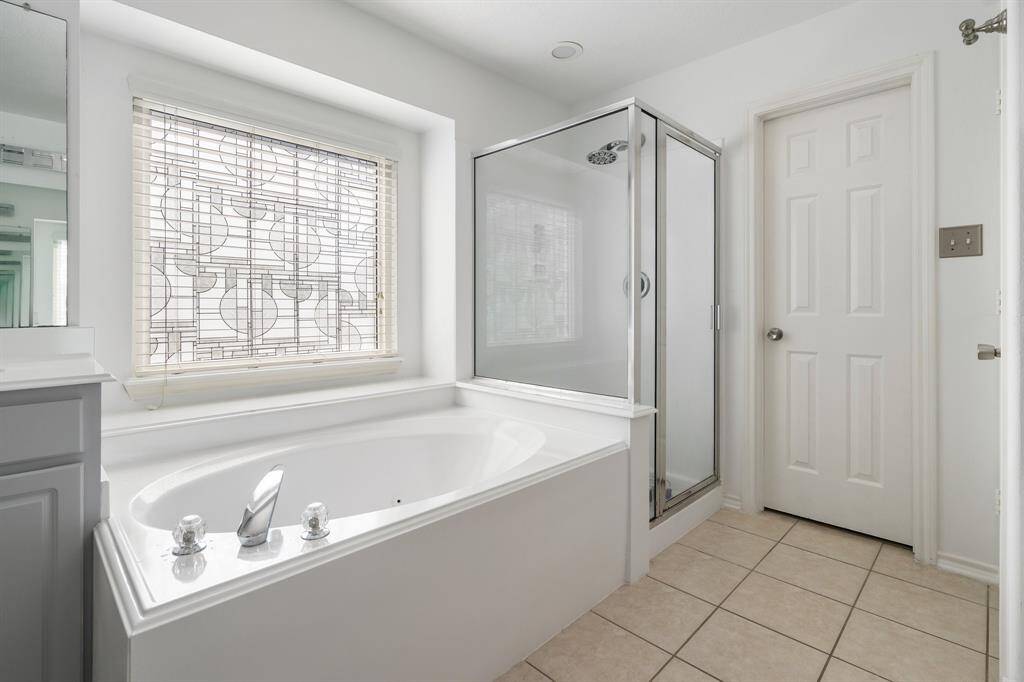 soaking tub