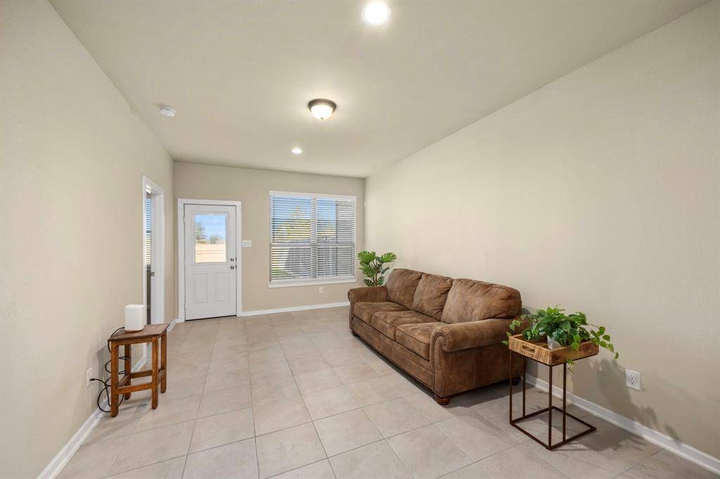 Another view of the gameroom.