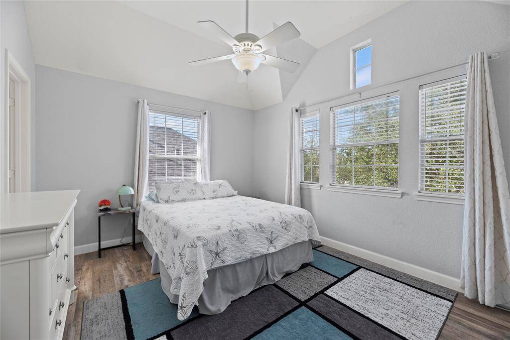 Second bedroom 2nd floor