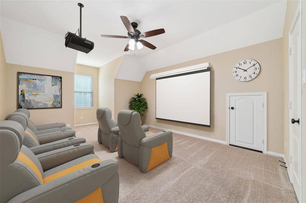 **VIRTUAL STAGING**Large size third bedroom can also be an optional media room for your family's entertainment.