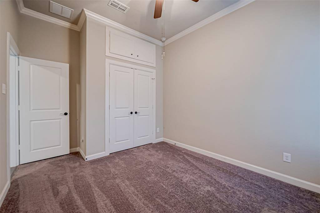 Also the custom storage space (great use of that dead space!).