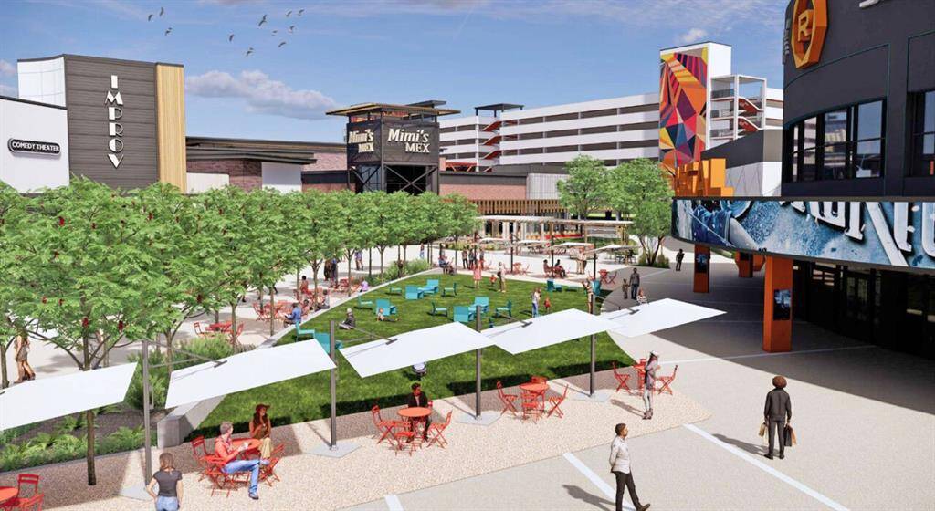Grab a bite to eat or catch a show at Improv Houston in La MarquE's bustling night life!