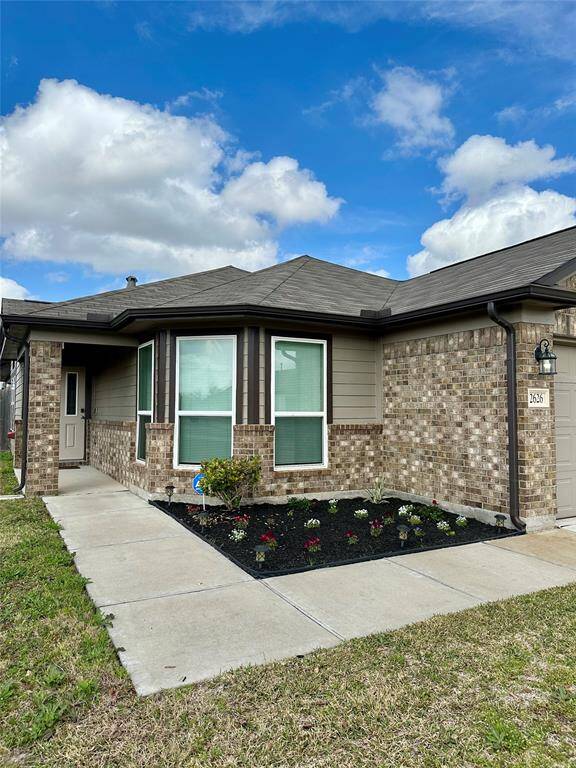 Enjoy your beautifully landscaped front yard!