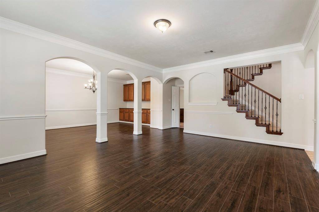 Awesome floorplan boasts both a formal living and formal dining room!