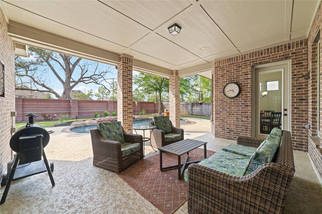 Large patio/deck is perfect for entertaining