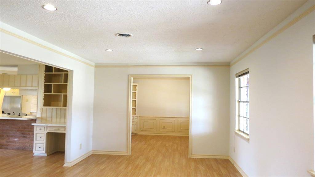 Open Living, Family, & Dining Areas