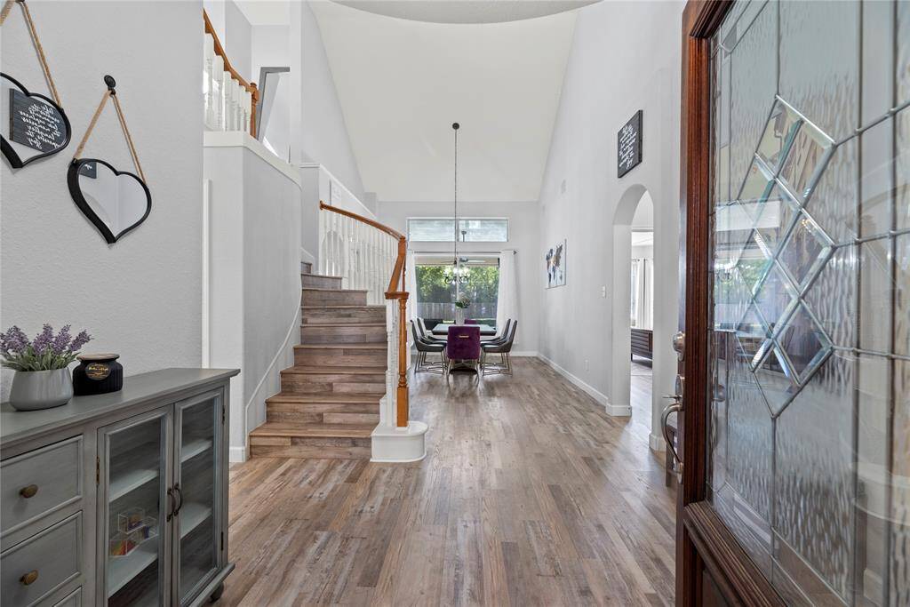 Grand entryway as you enter with leaded glass front door, transom window and sidelights
