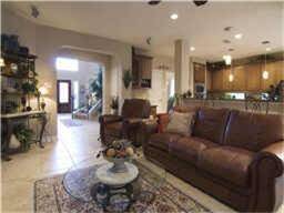Large family, great for large gathering of friends and family