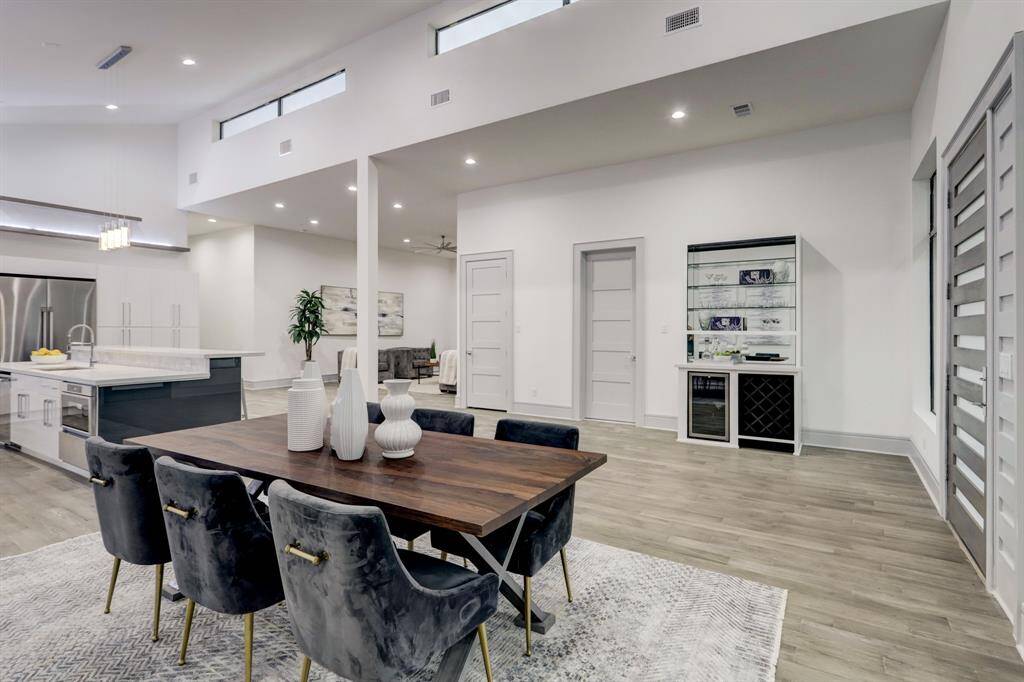 18' ceilings with extra windows to allow natural light.