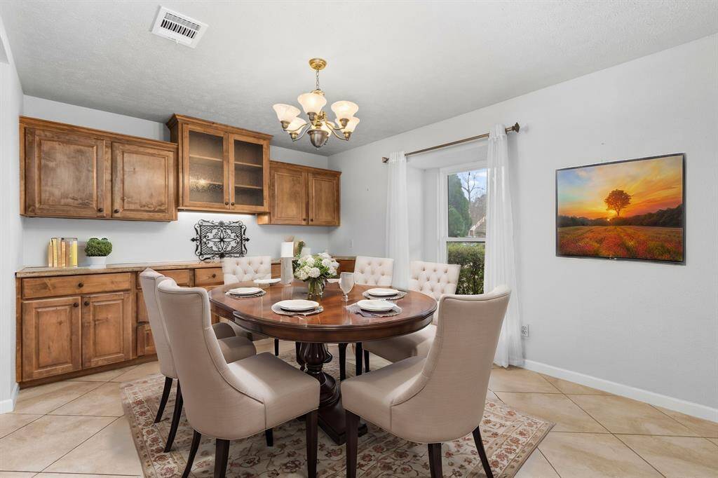 Virtually staged again. But you should 100% try to find furniture just like this for your new home!