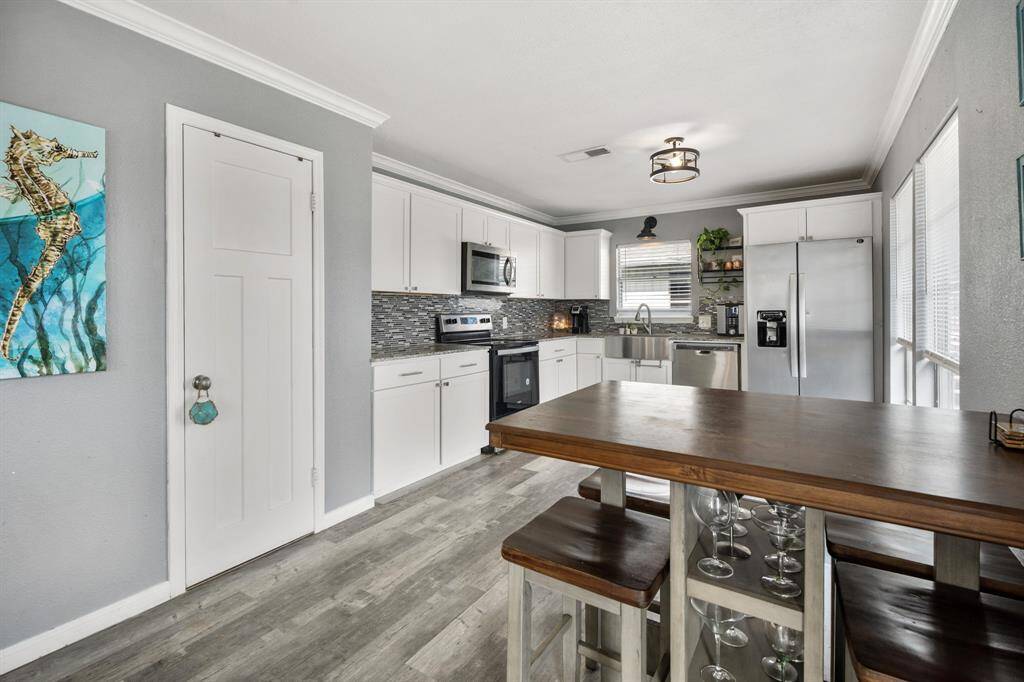 Ample space to dine inside but I am betting you will be spending most of your time dining al fresco.